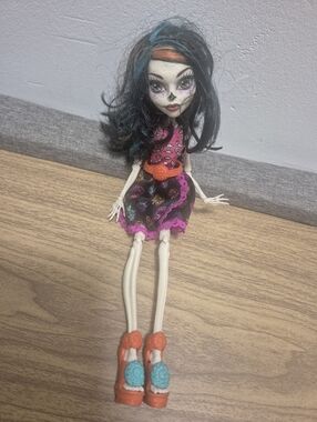 Monster High Art Class Skelita Calaveras
